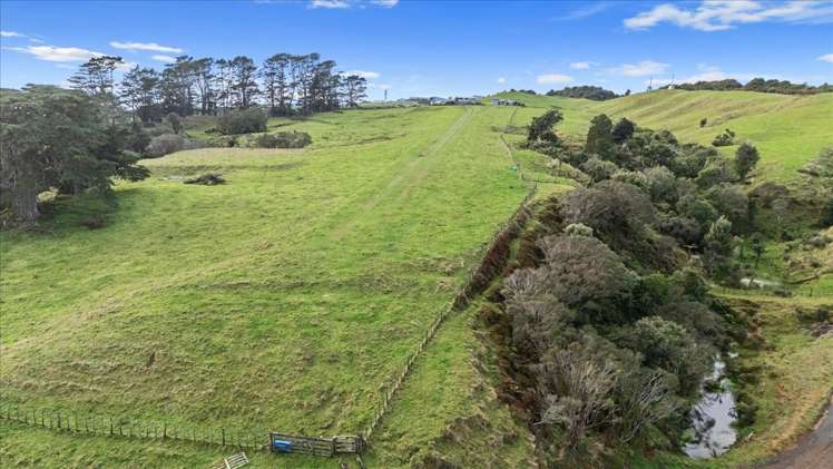 1535 Taumatamaire Road Awakino_18