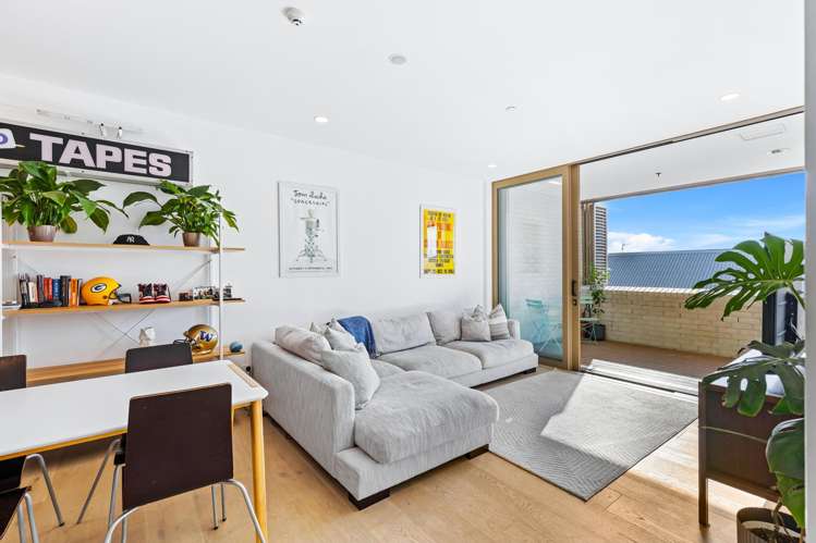 303/88 Te Oneroa Way Long Bay_8