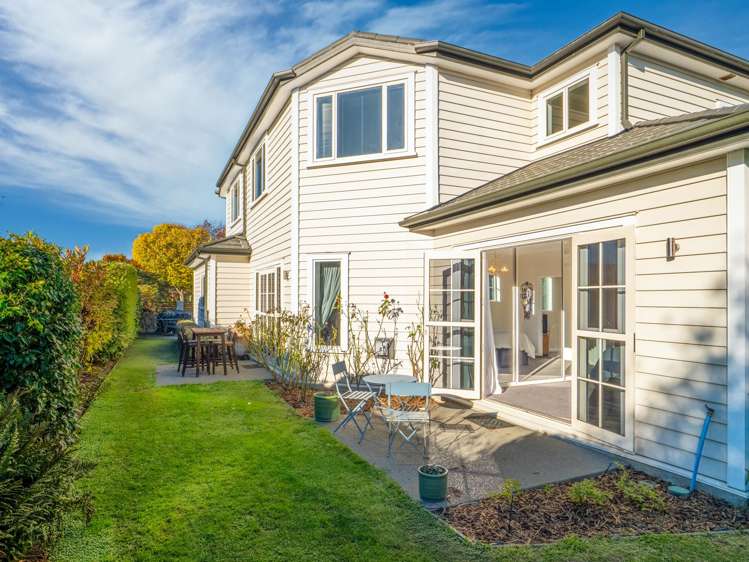 15 Sutton Place Dallington_22