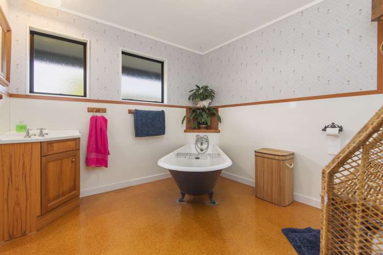 196 Port Street East Feilding_26