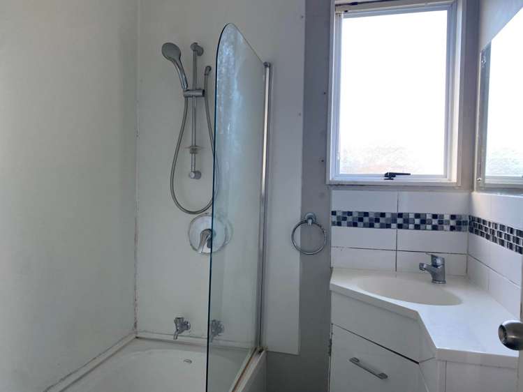 1/3 Etherton Drive Manurewa_9