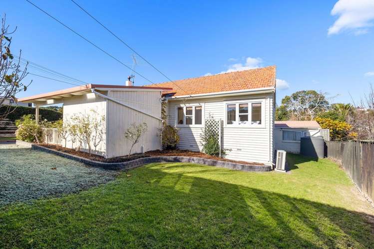 11 Luplau Crescent Cockle Bay_17