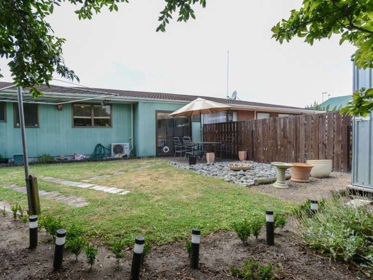 2/801 Alexandra Street Parkvale_15