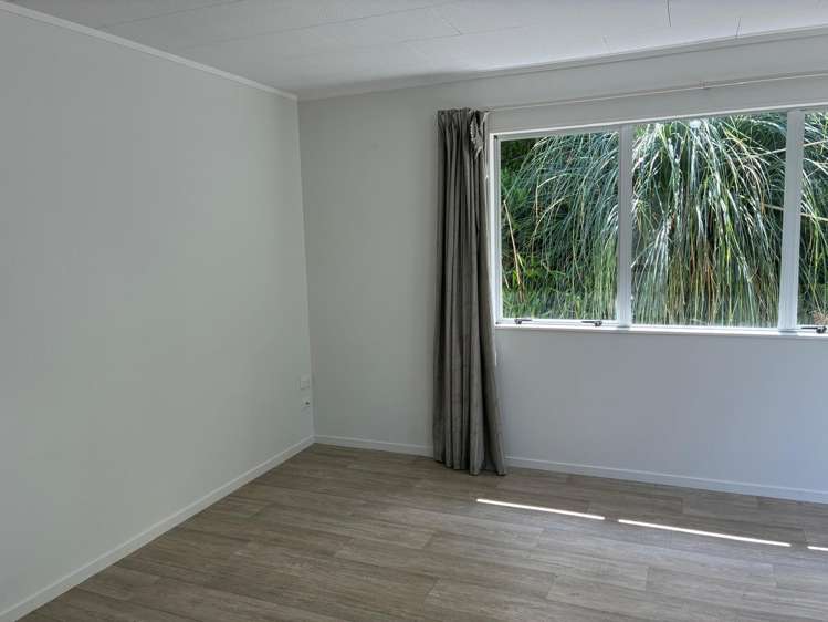 B/605 Whangaparaoa Road Stanmore Bay_12