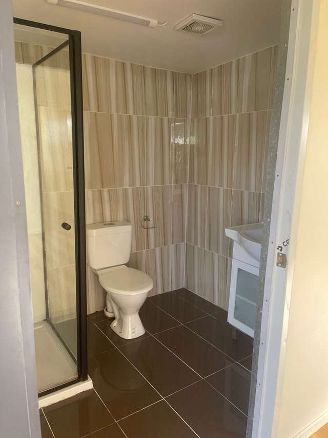 65 Kerrs Road Wiri_3