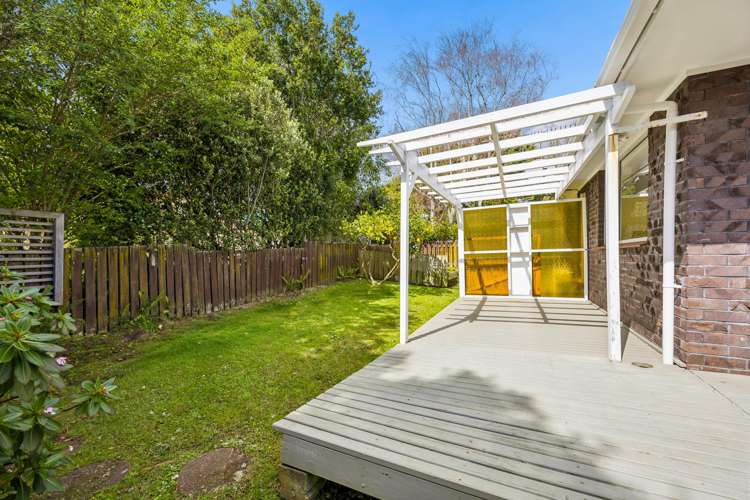 2/4 Aylmer Court Eastern Beach_16