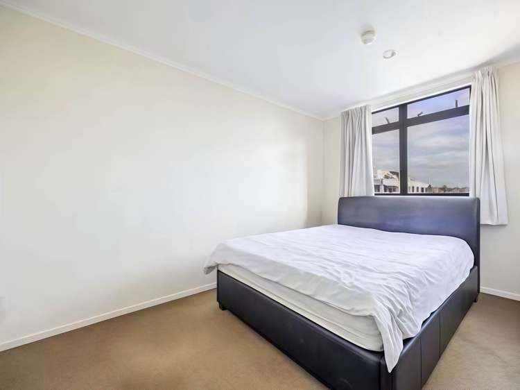 D610/176 Broadway Newmarket_5
