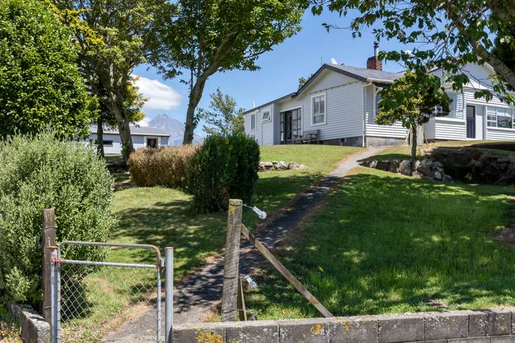 1397 Egmont Road Egmont Village_18