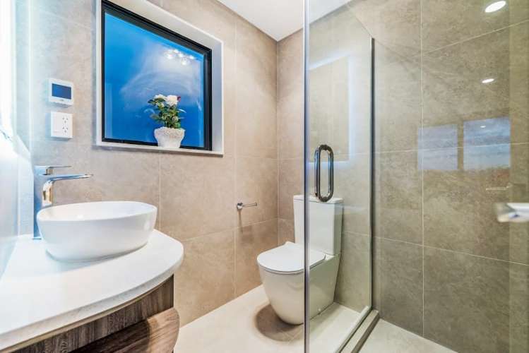 17A Kiwi Road Point Chevalier_7