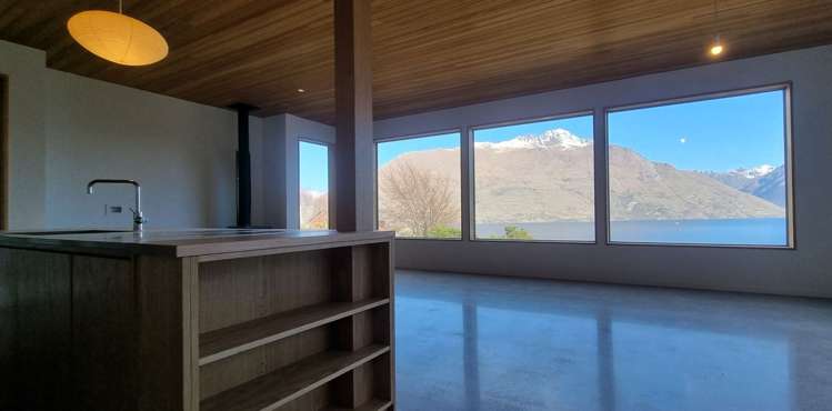 15 Mckerrow Place Fernhill/Sunshine Bay_10