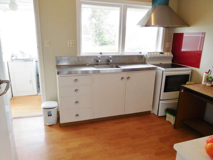 2/12 Trafalgar Road Milford_5