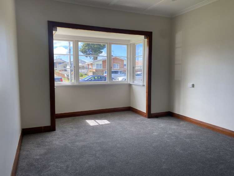 10 Station Road Kamo_2