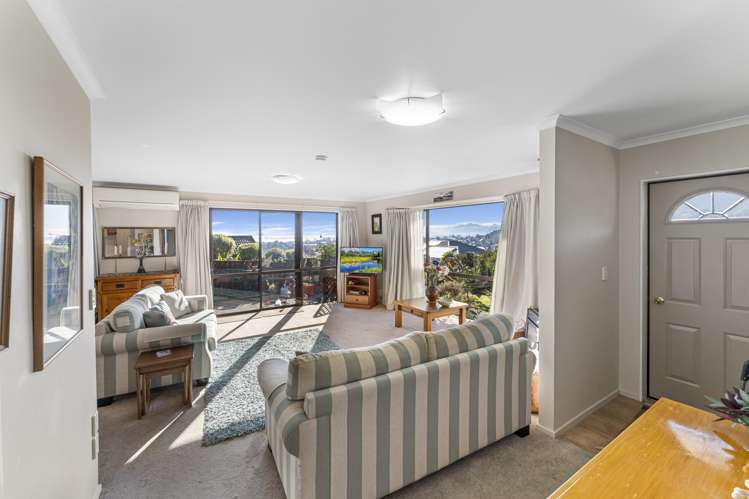 55 Washbourn Drive Richmond_3