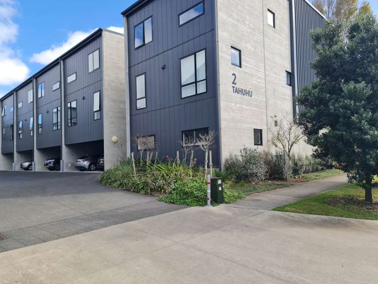 4/2 Tahuhu Road Mt Wellington_15