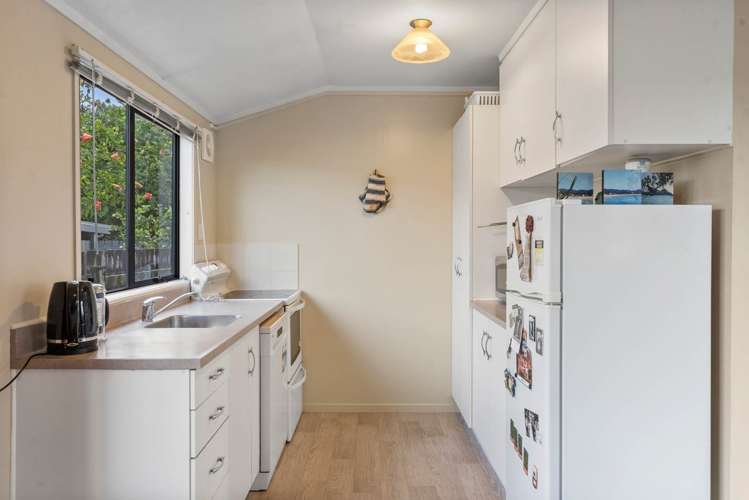 2/95 Wharf Road Te Atatu Peninsula_26