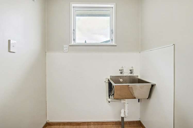 5 Cresta Place Onerahi_13