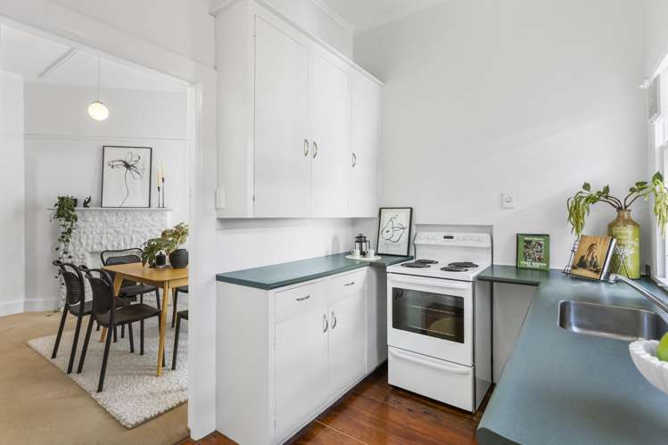 82 Northland Road_5