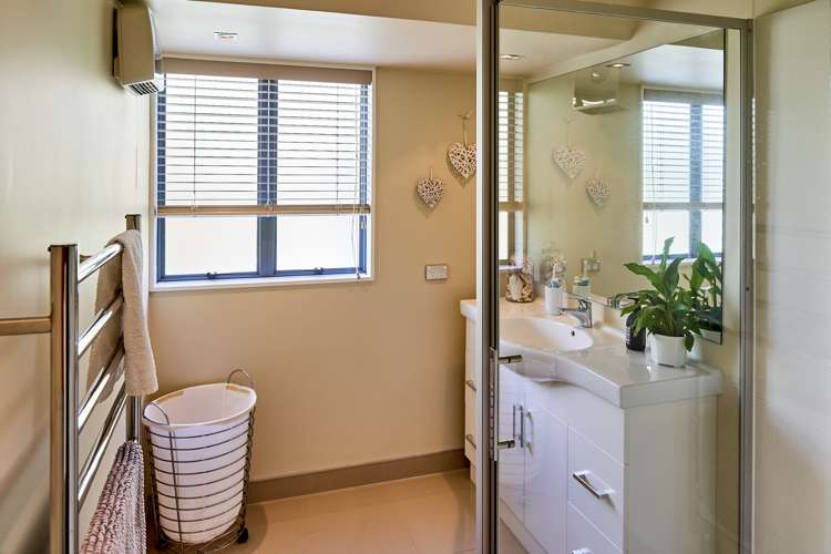 1 Manuka Avenue Woburn_13