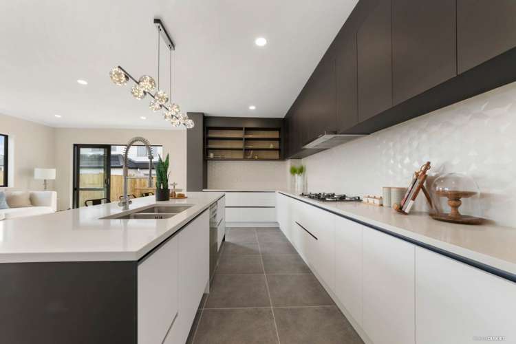 75 Koromeke Street Flat Bush_2