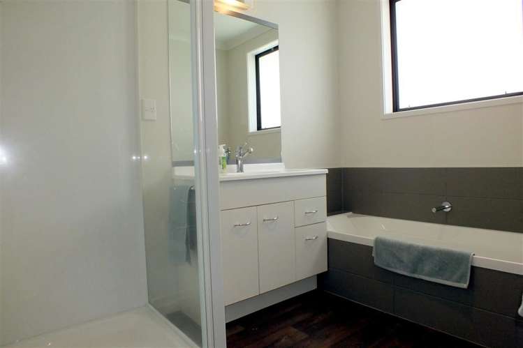 12 Galloway Crescent Pyes Pa_8