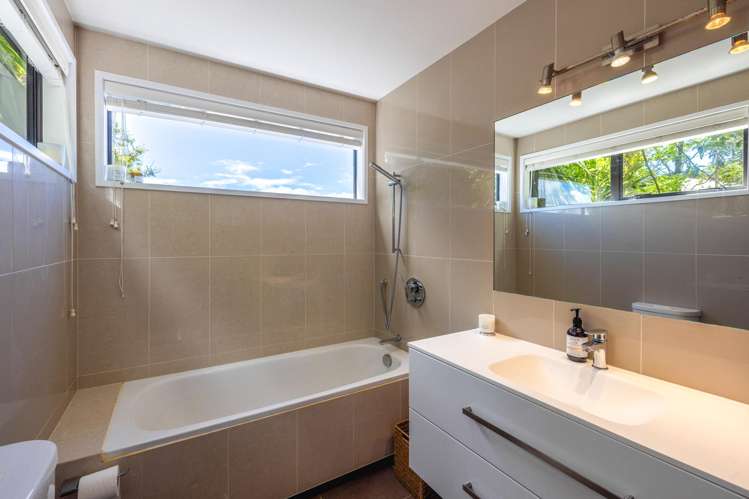 32 Lannan Road Surfdale_30