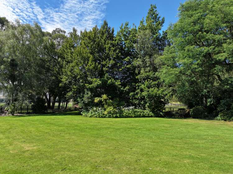 3730 Blackmount Redcliff Road Blackmount_8