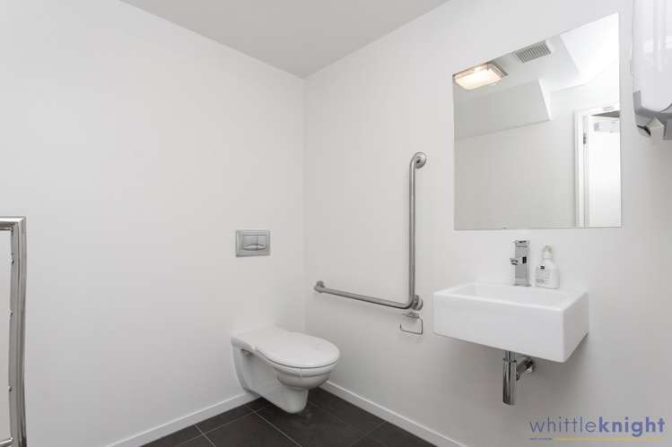 9FF/211 Ferry Road Waltham_9
