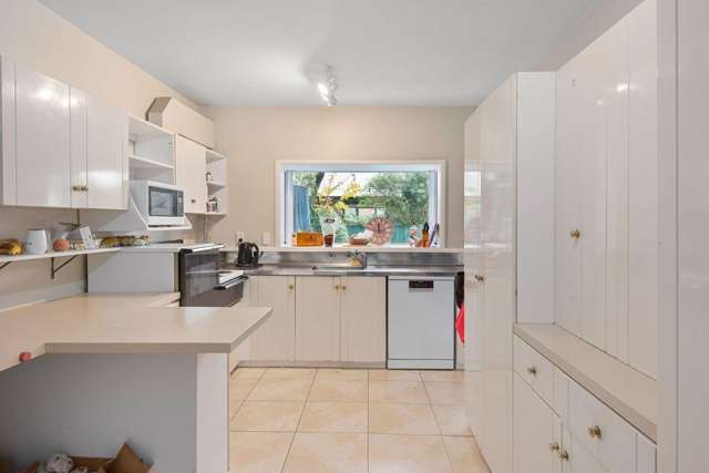 167 Memorial Av Burnside_1
