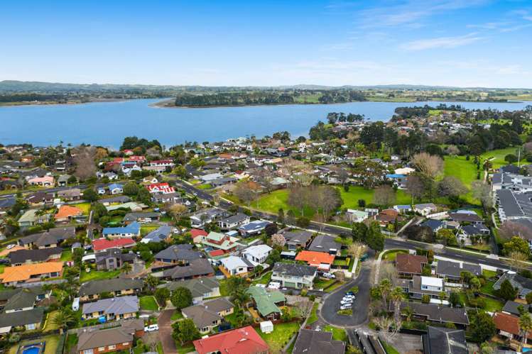 7 Prestwick Place Wattle Downs_22