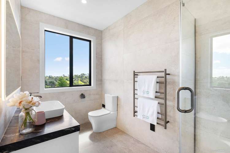 1 Taku Close Long Bay_22