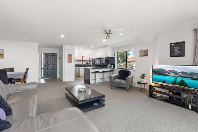 5 Lamia Grove Papamoa_11