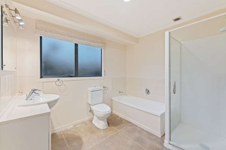 1 Maghera Drive East Tamaki_12