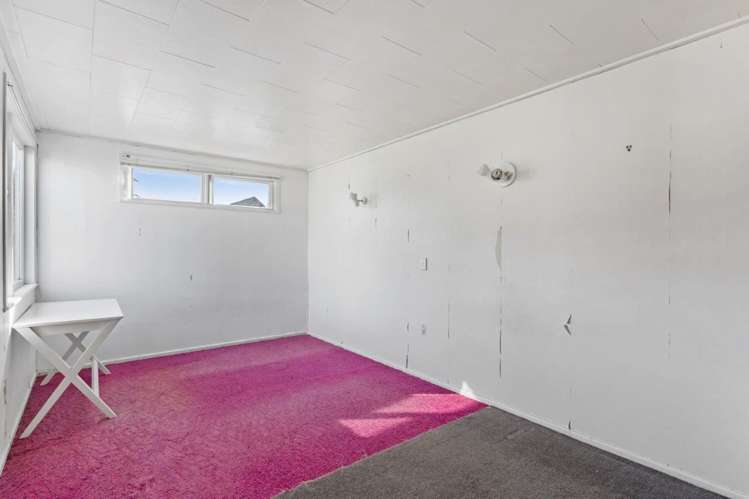 17 Pine Road Orewa_11