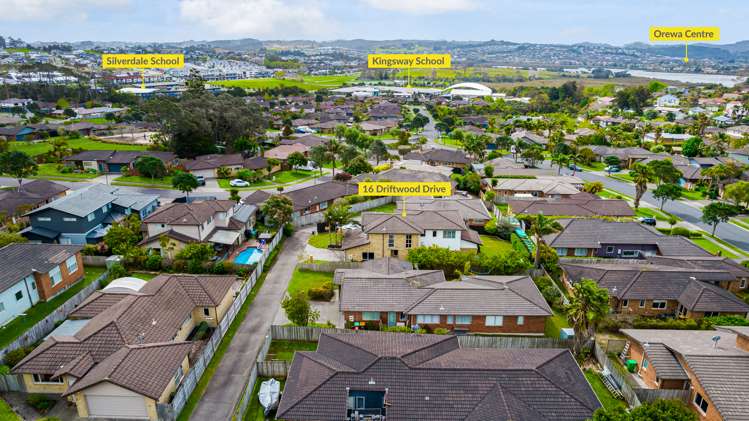 16 Driftwood Drive Red Beach_19