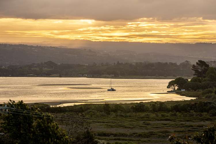 348 Ngatai Road Bellevue_19