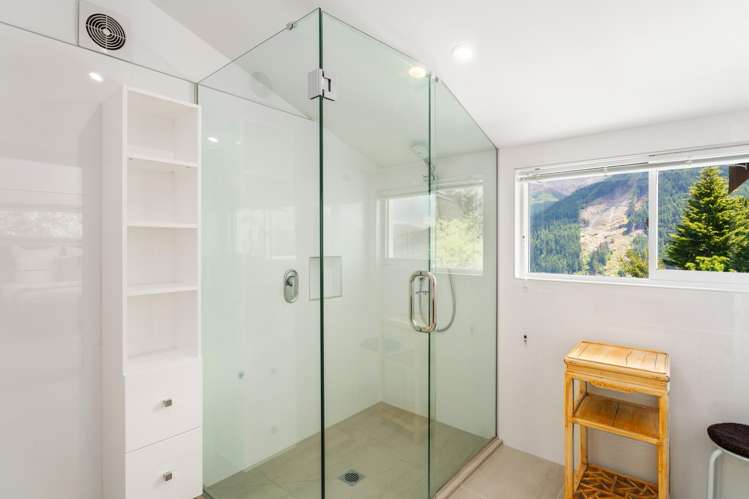 25B Vancouver Drive Queenstown Hill_13