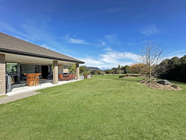 12 Lacebark Drive Kinloch_31
