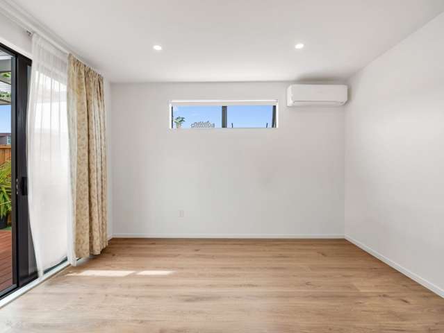 6 Manahau Lane Flat Bush_4