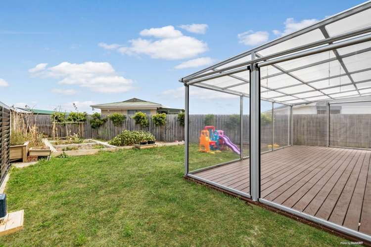 69 Bordeaux Parade Te Atatu South_9