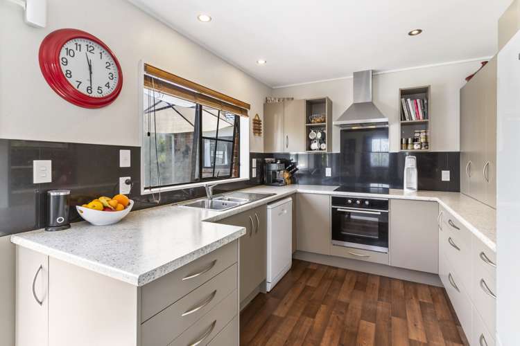 2/57 Gibraltar Street Howick_8