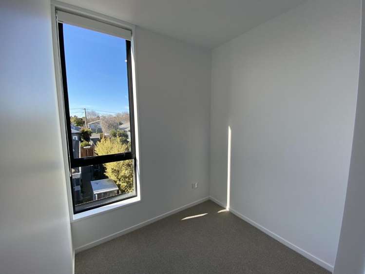 2/1 Sugden Street 10222_10