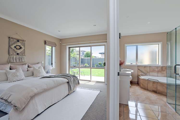 7 Hunter Drive Awatoto_10