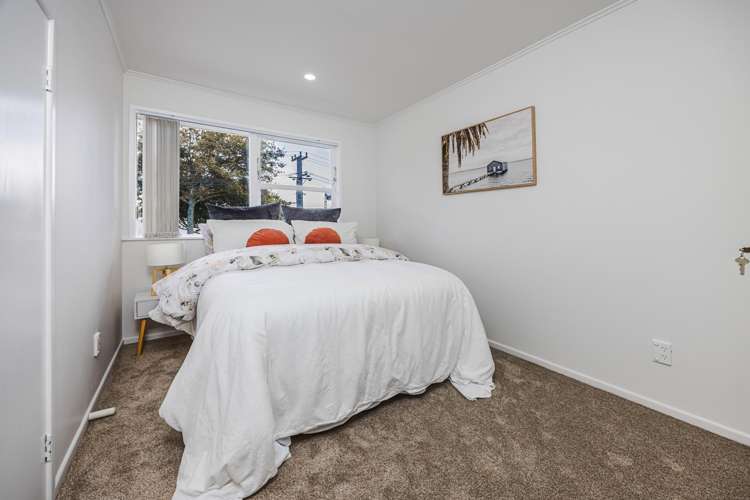 25 Flat Bush Road Otara_6