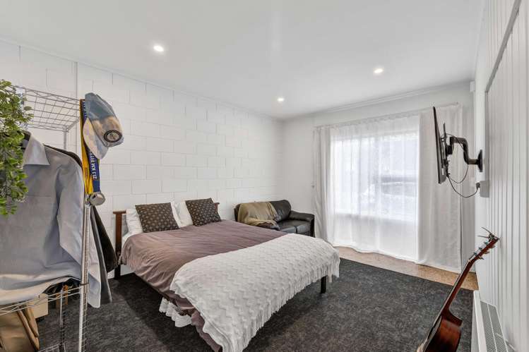 15B Mayfair Place Westown_14