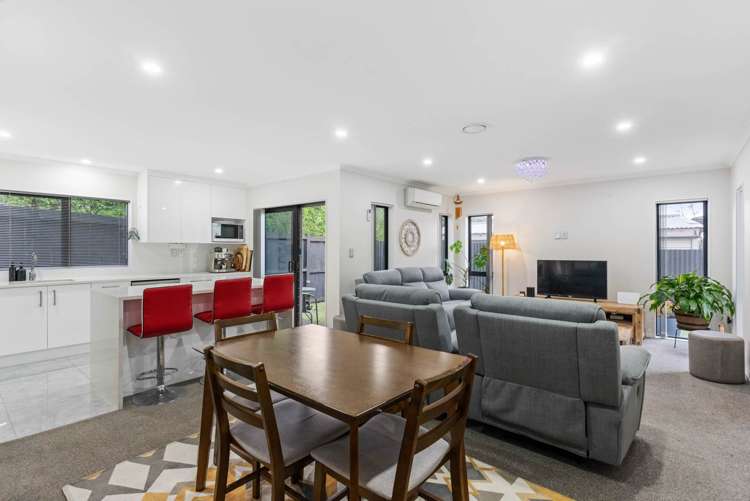 14a Ngatira Place Clendon Park_17