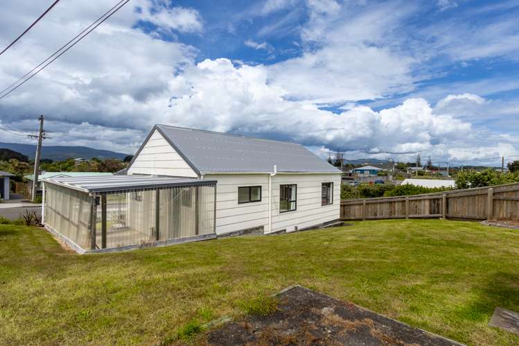 17a Moana Street Otaki Beach_14
