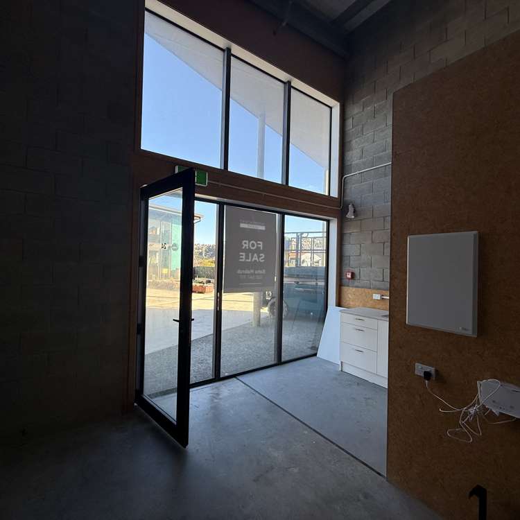 23 & 24/70 Kingsford Smith Street Rongotai_4