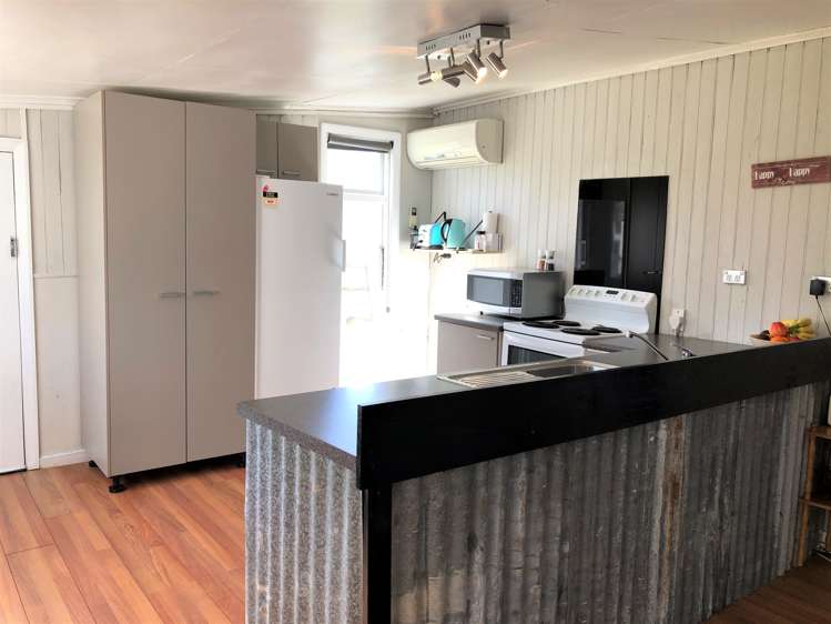 48 Burns Street Milton_6