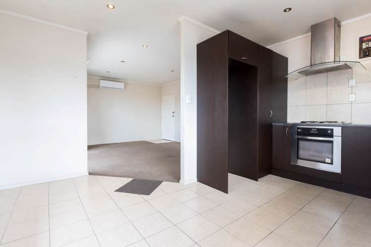 8/30 Princes Street East Otahuhu_3