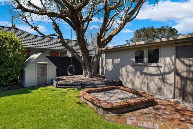 3 Bushby Place Bryndwr_27